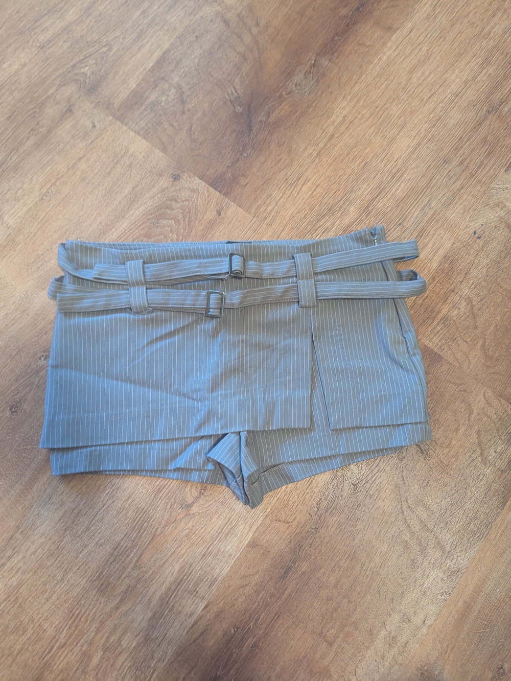 Forever 21 Y2K Taupe Pinstripe Layered Belted Micro Skort